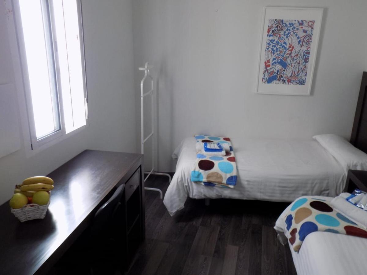 セビリア Residencia Viriatoホステル エクステリア 写真