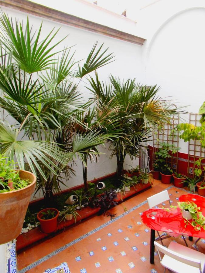 セビリア Residencia Viriatoホステル エクステリア 写真